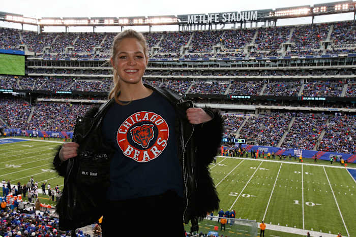 erin-heatherton-nfl-game-1.jpg